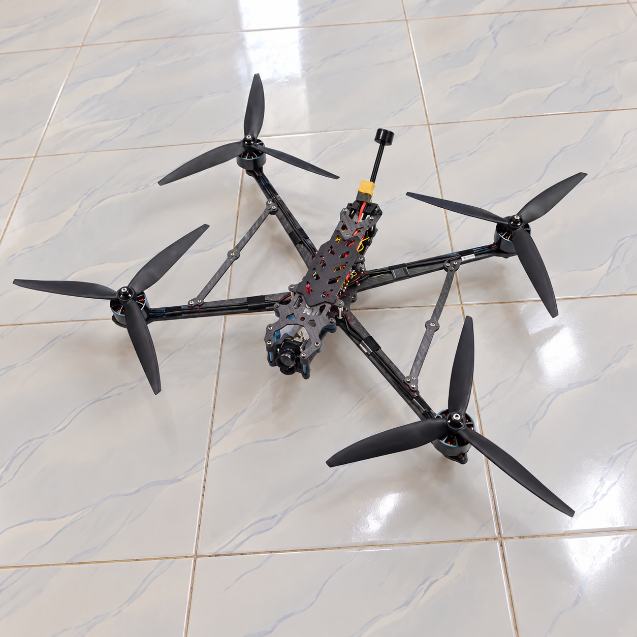 TAU FPV Quadcopter – Carbon Fiber Frame