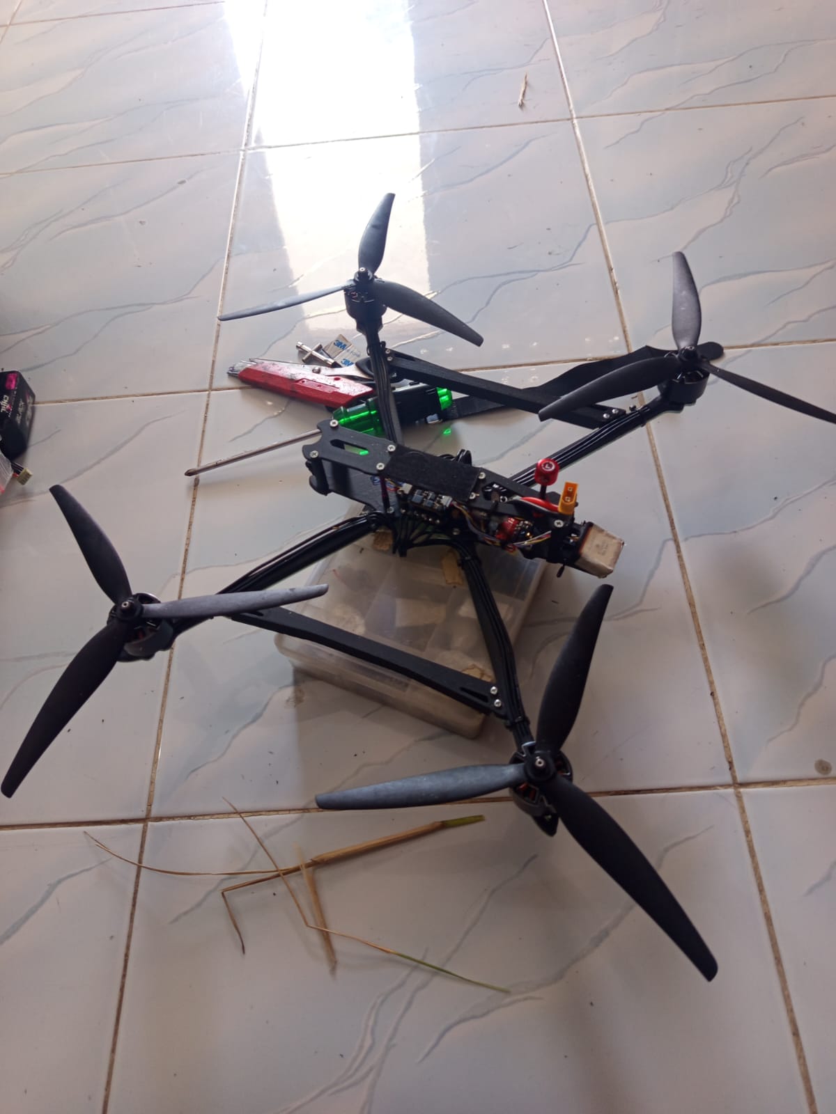 TAU FPV Quadcopter – Carbon Fiber Frame 3